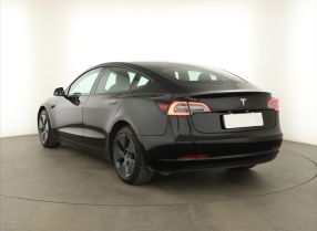 Tesla Model 3 - 2021