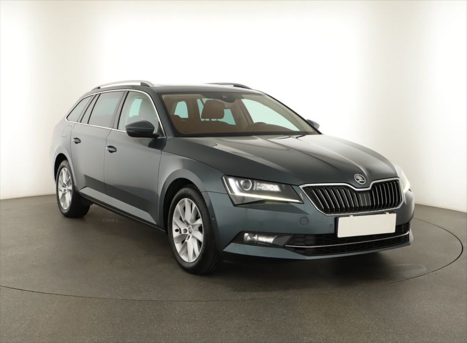 Skoda Superb - 2019