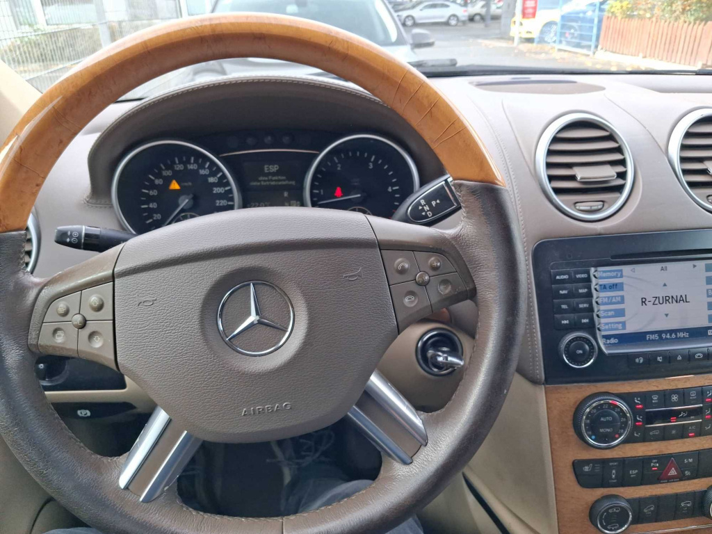 Mercedes-Benz GL