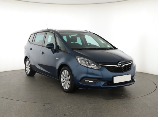 Opel Zafira 2016