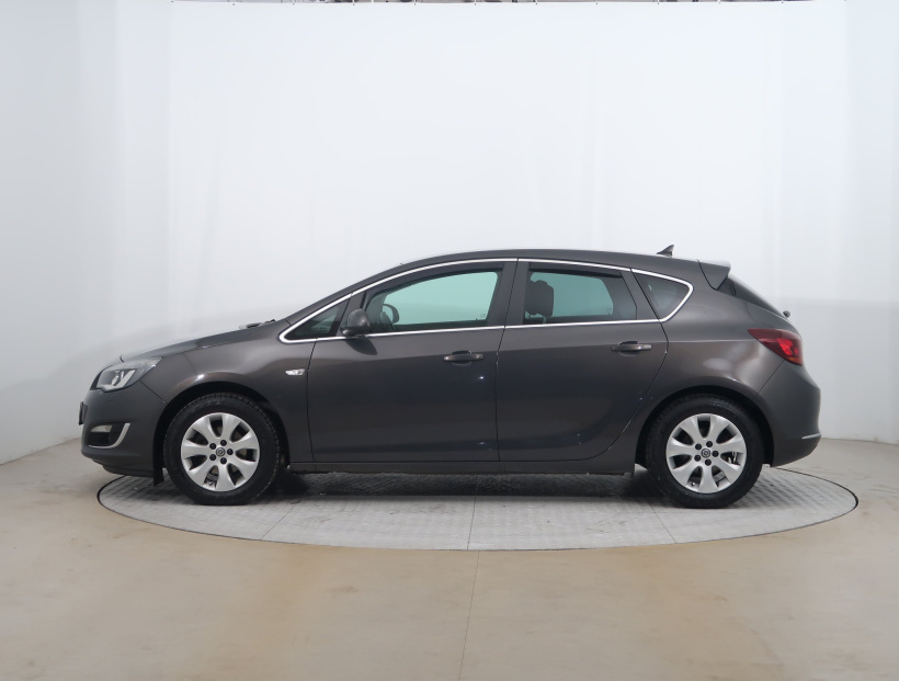 Opel Astra, 2014
