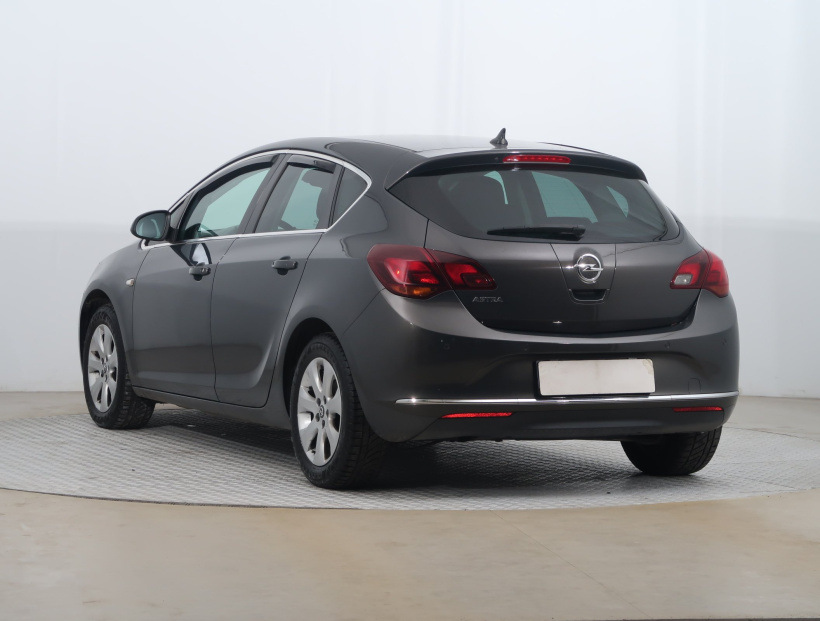 Opel Astra, 2014