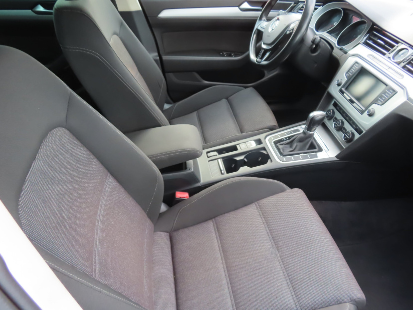 Volkswagen Passat, 2015