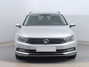 Volkswagen Passat - 2015