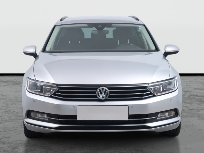 Volkswagen Passat, 2015