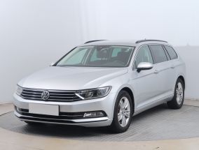 Volkswagen Passat - 2015