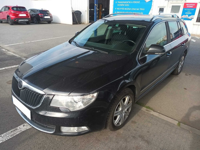Škoda Superb 2012