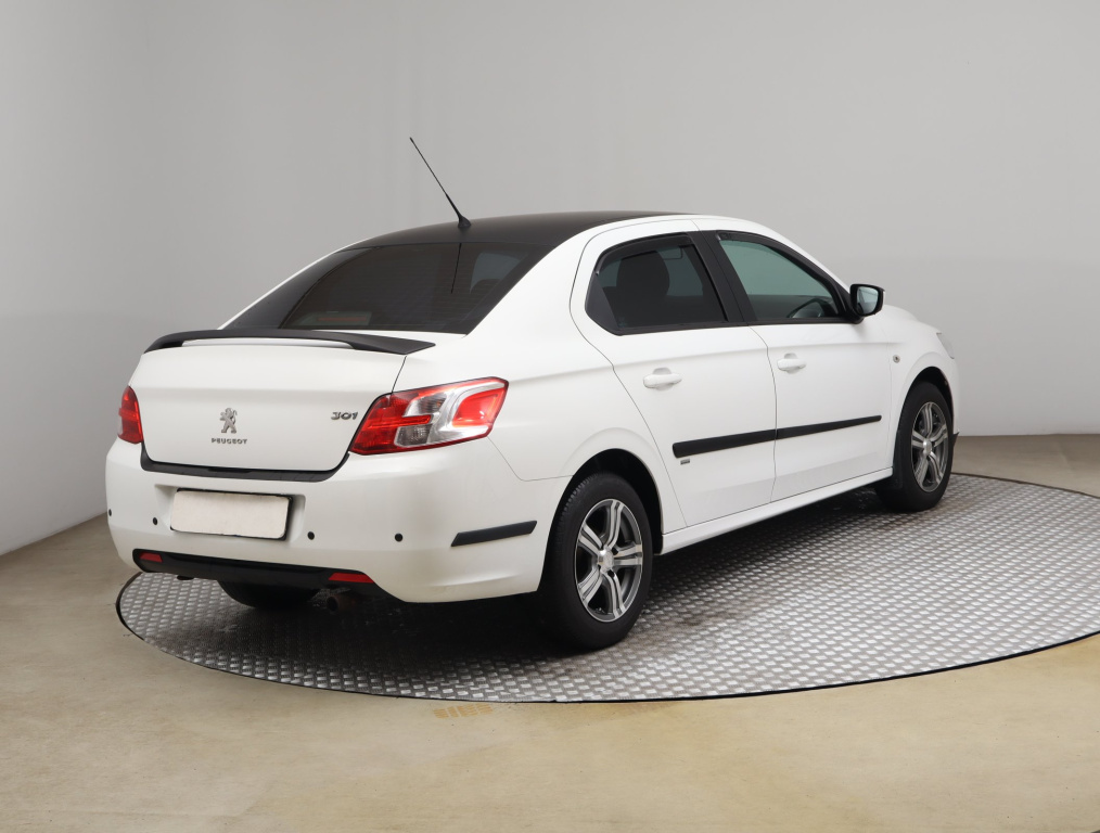 Peugeot 301