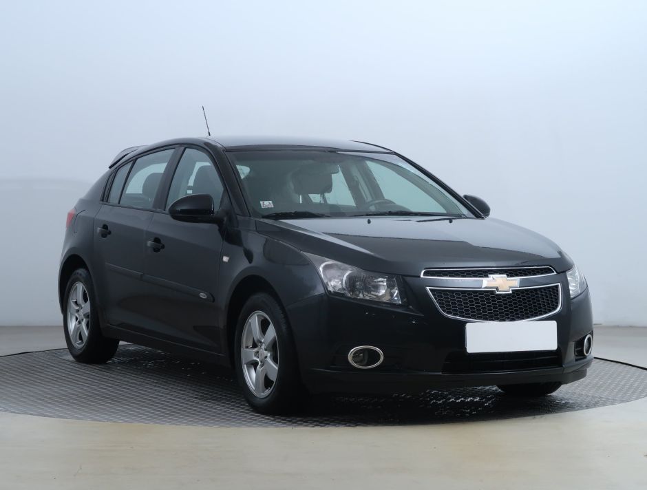 Chevrolet Cruze - 2012