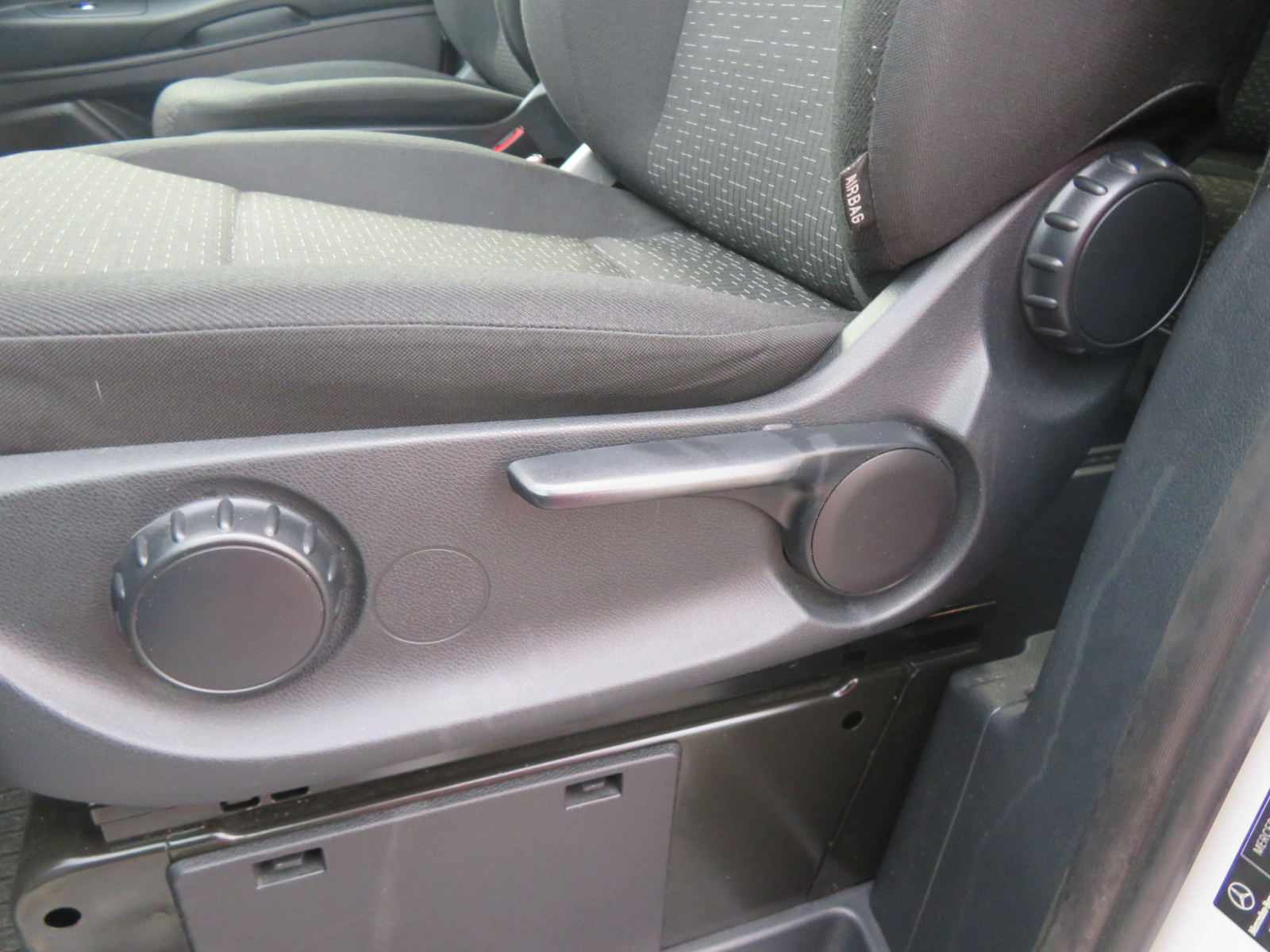 Mercedes-Benz Vito - 2023