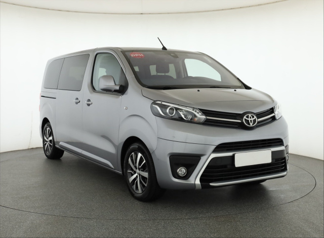 Toyota Proace Verso 2023