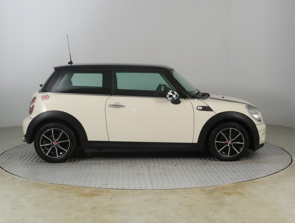 MINI 3-door