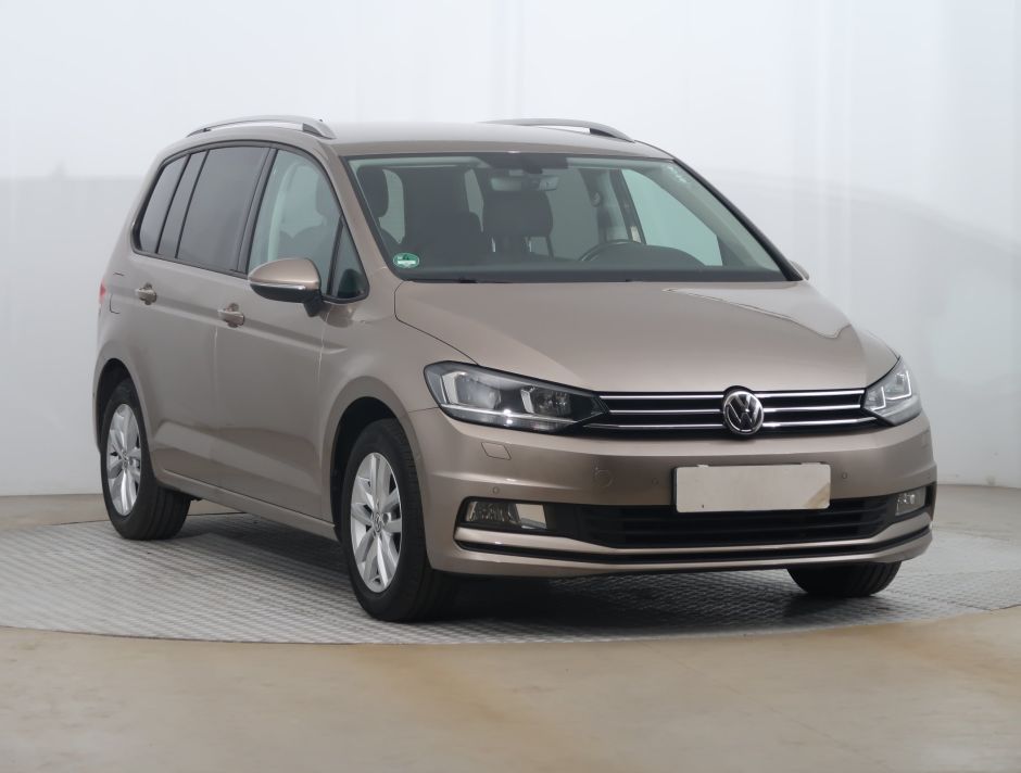 Volkswagen Touran - 2016
