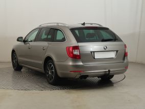 Skoda Superb - 2010