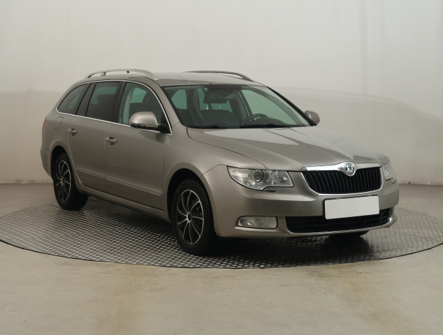 Škoda Superb 2010