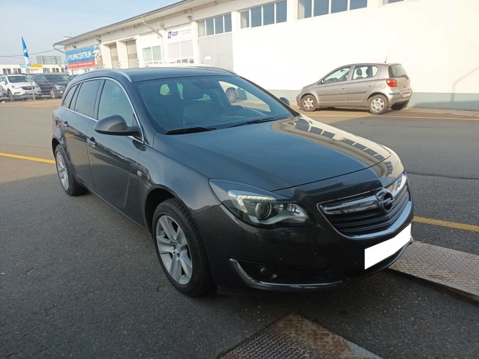 Opel Insignia - 2015