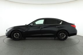 Infiniti Q50 - 2015