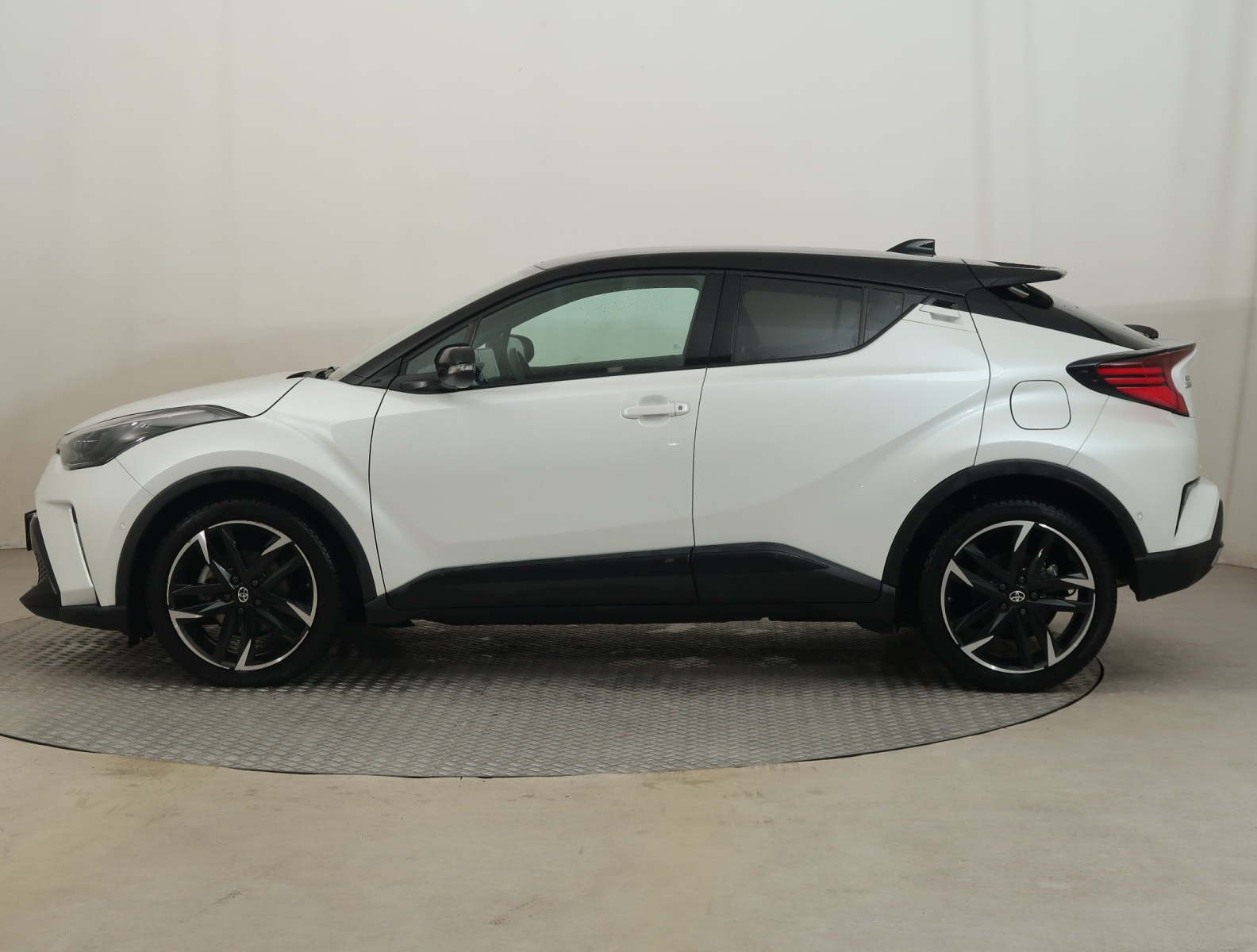 Toyota C-HR - 2023