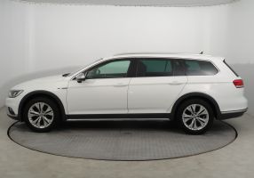 Volkswagen Passat - 2016