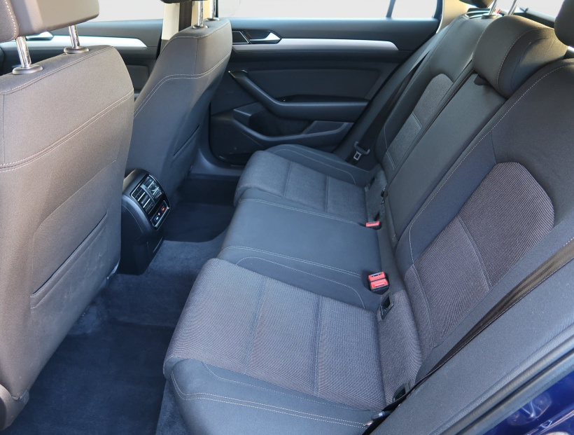Volkswagen Passat, 2018