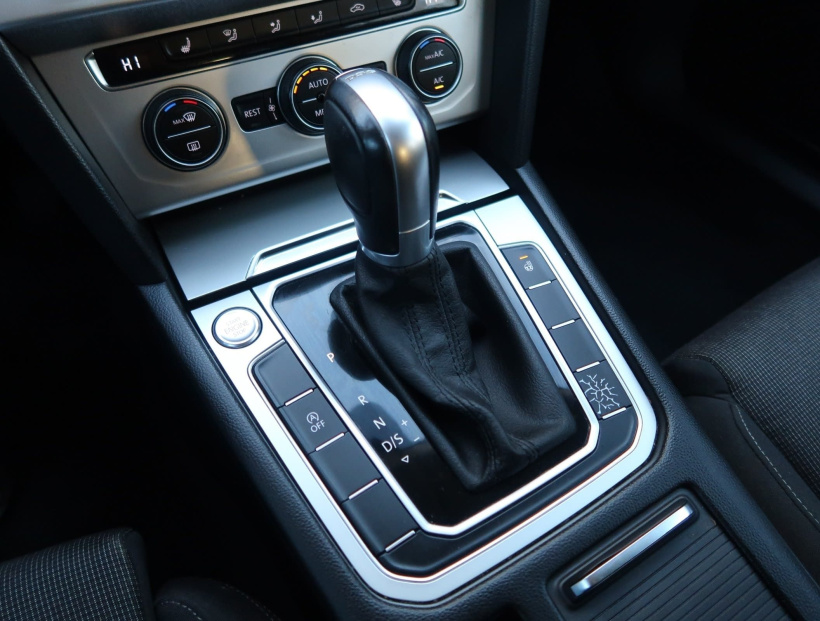 Volkswagen Passat, 2018