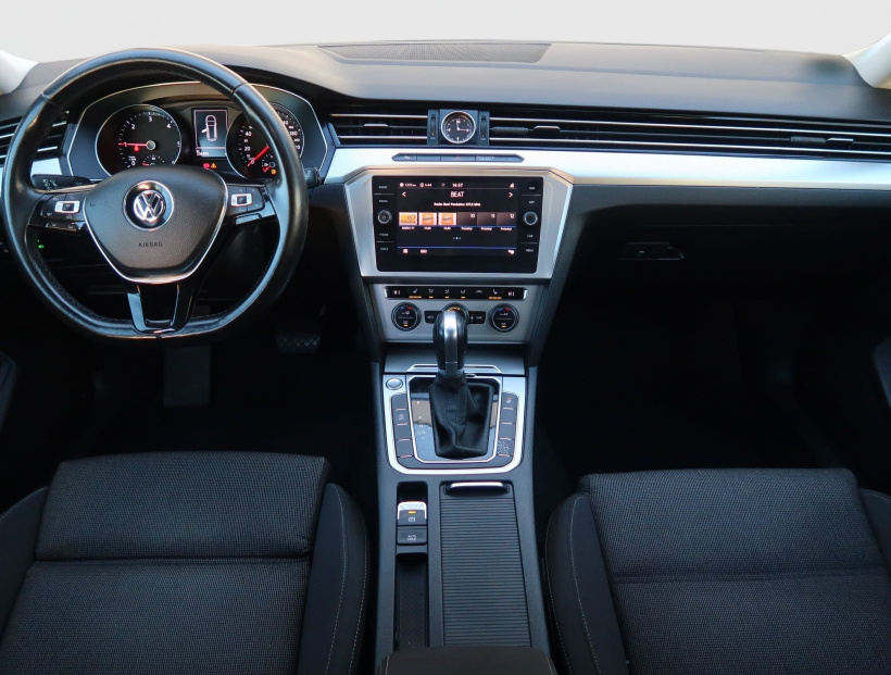 Volkswagen Passat, 2018
