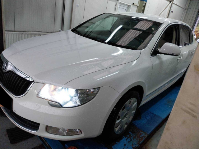Škoda Superb 2010