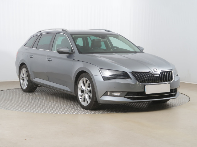 Škoda Superb 2015