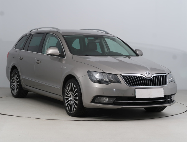 Škoda Superb 2014
