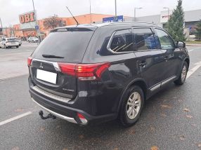 Mitsubishi Outlander - 2017