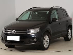 Volkswagen Tiguan - 2012