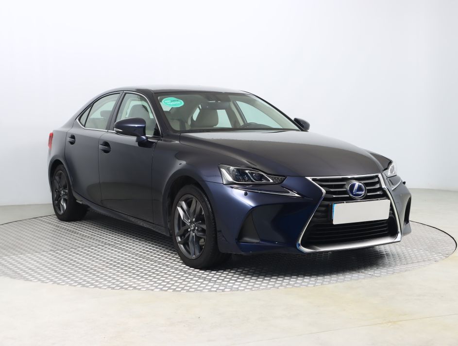 Lexus IS - 2019