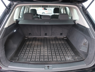 Volkswagen Touareg - 2020