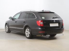 Skoda Superb - 2012