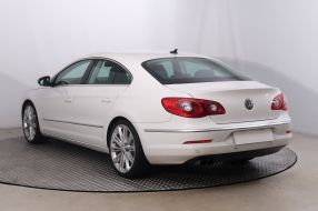 Volkswagen Passat CC - 2011
