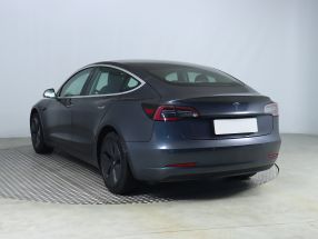 Tesla Model 3 - 2020