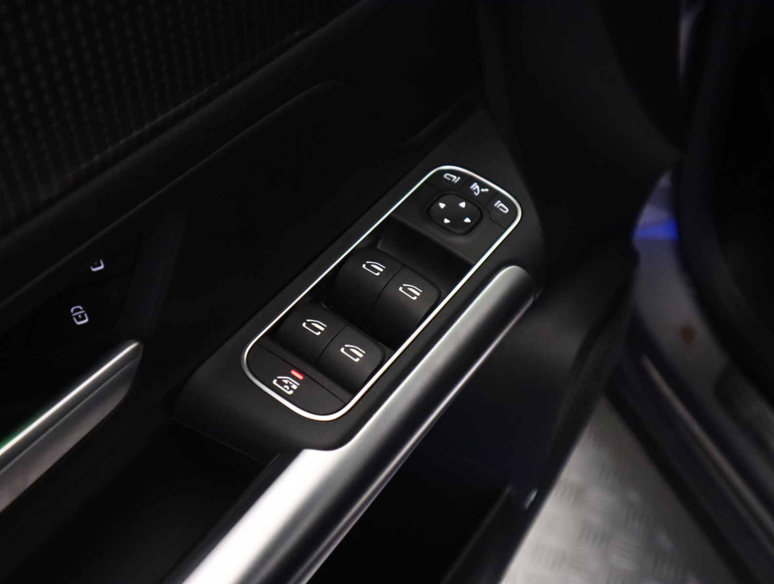 Mercedes-Benz GLA - 2023