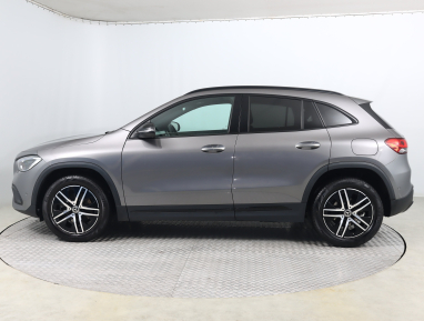 Mercedes-Benz GLA - 2023
