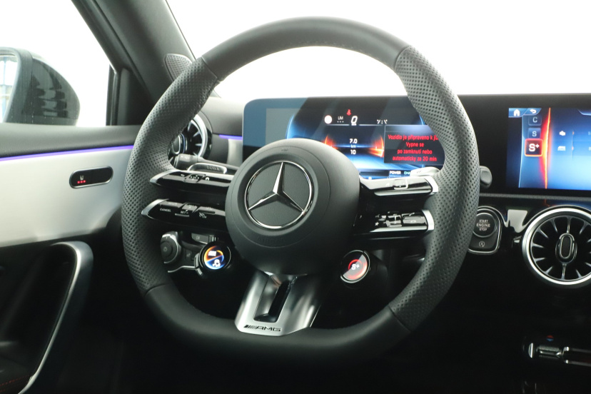 Mercedes-Benz A, 2026