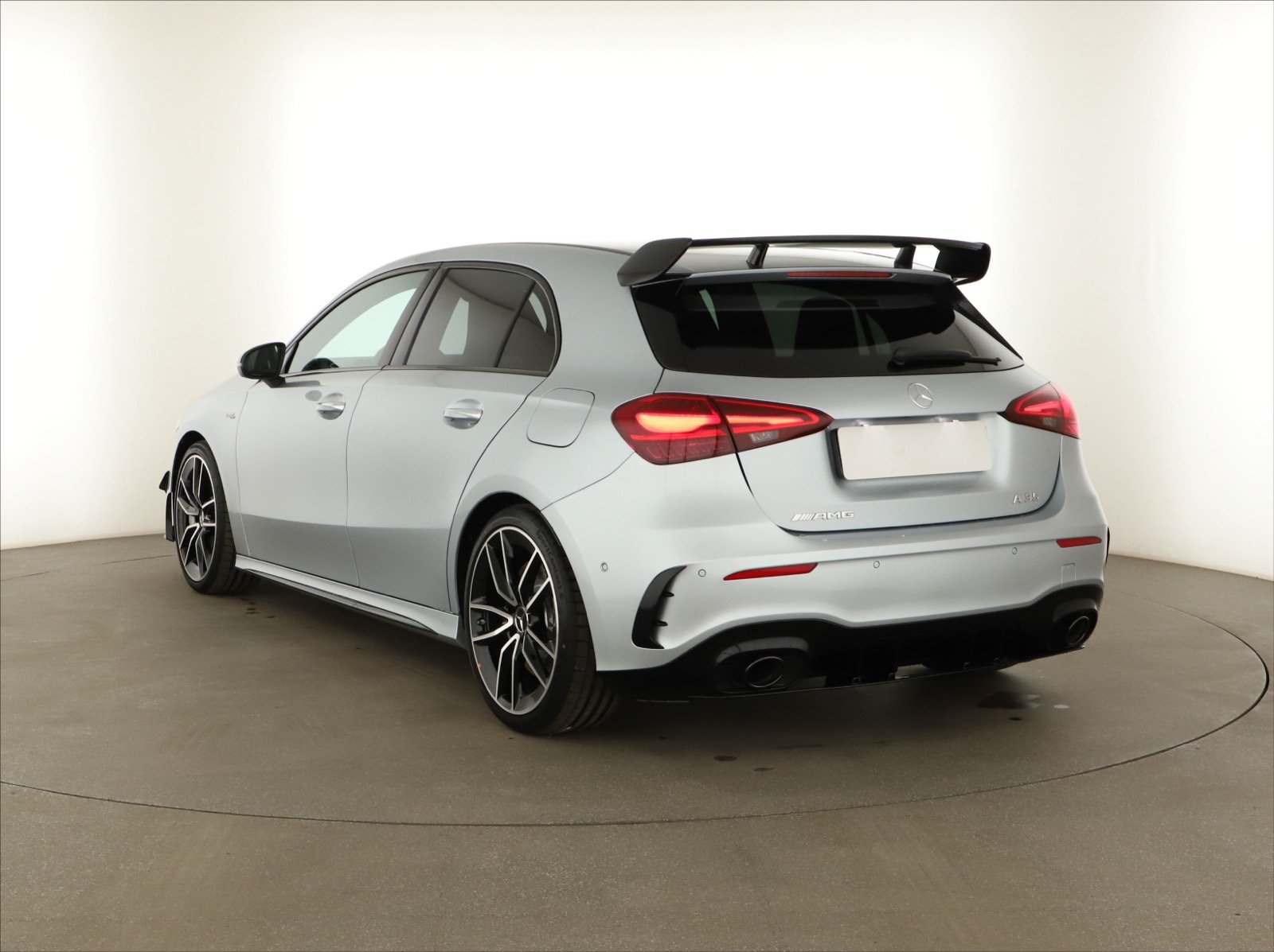 Mercedes-Benz A - 2026