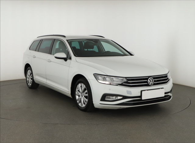 Volkswagen Passat 2021