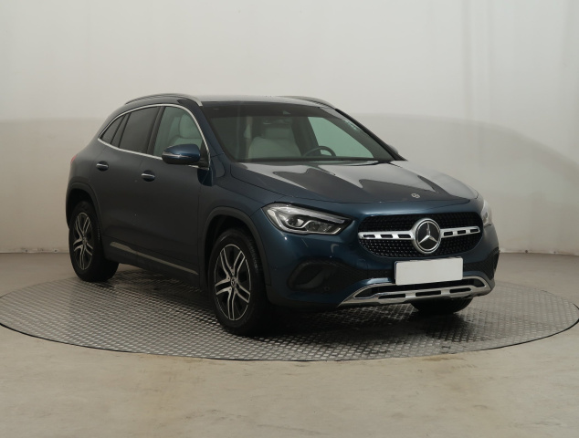 Mercedes-Benz GLA 2021