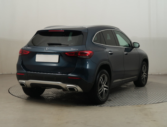 Mercedes-Benz GLA 200 d 4MATIC
