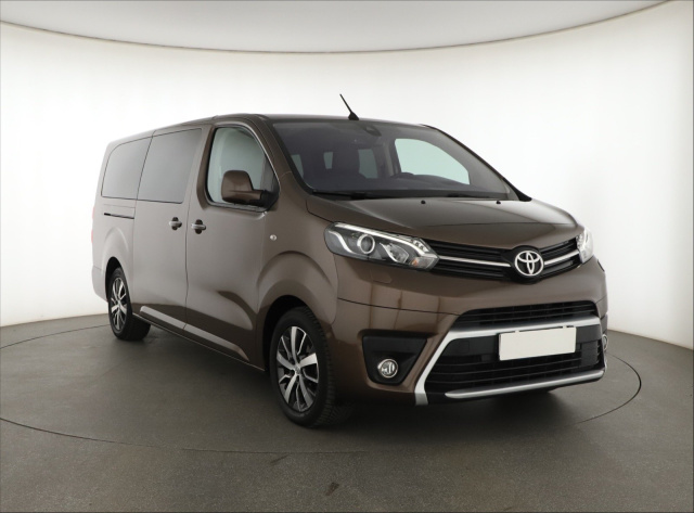 Toyota Proace Verso 2017
