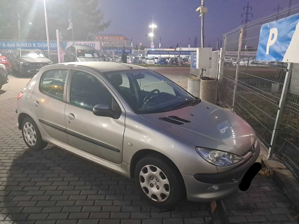 Peugeot 206