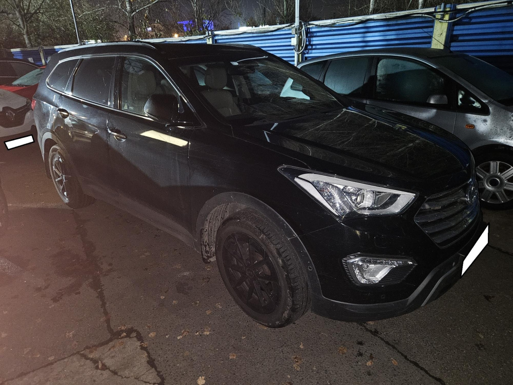 Hyundai Grand Santa Fe