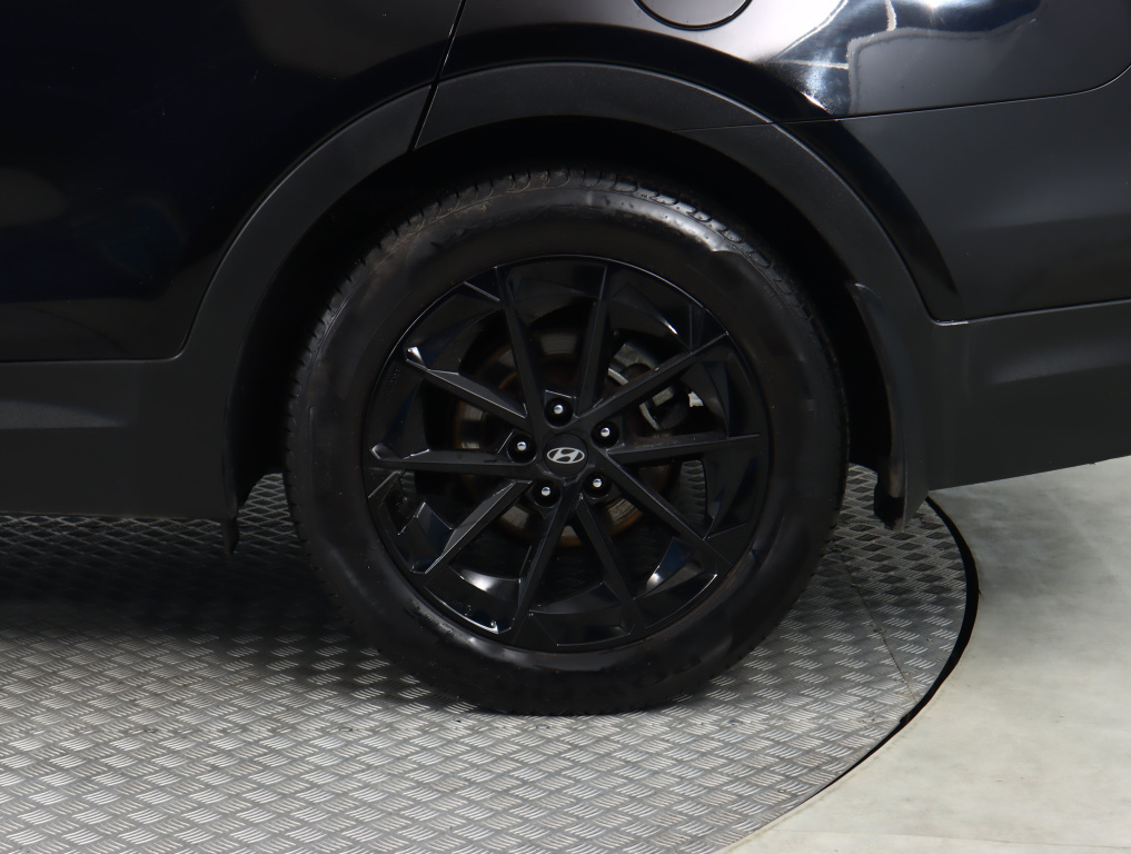 Hyundai Grand Santa Fe