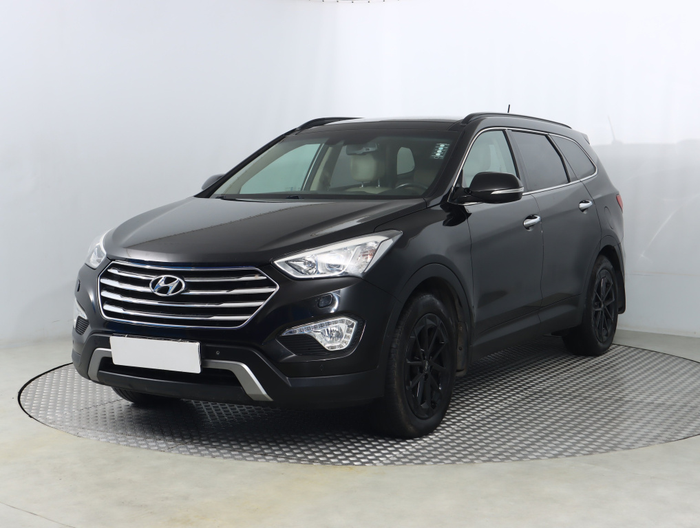 Hyundai Grand Santa Fe