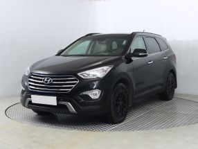 Hyundai Grand Santa Fe - 2013