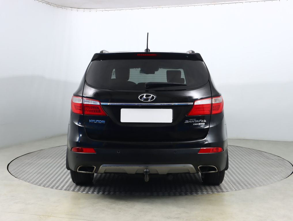 Hyundai Grand Santa Fe